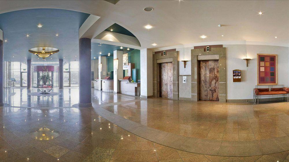 H4 Hotel Hannover Messe Laatzen Bagian luar foto