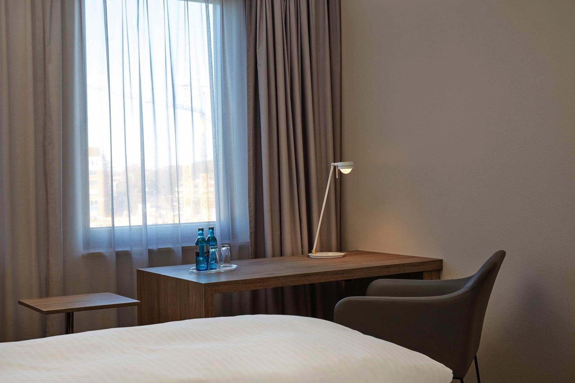 H4 Hotel Hannover Messe Laatzen Bagian luar foto