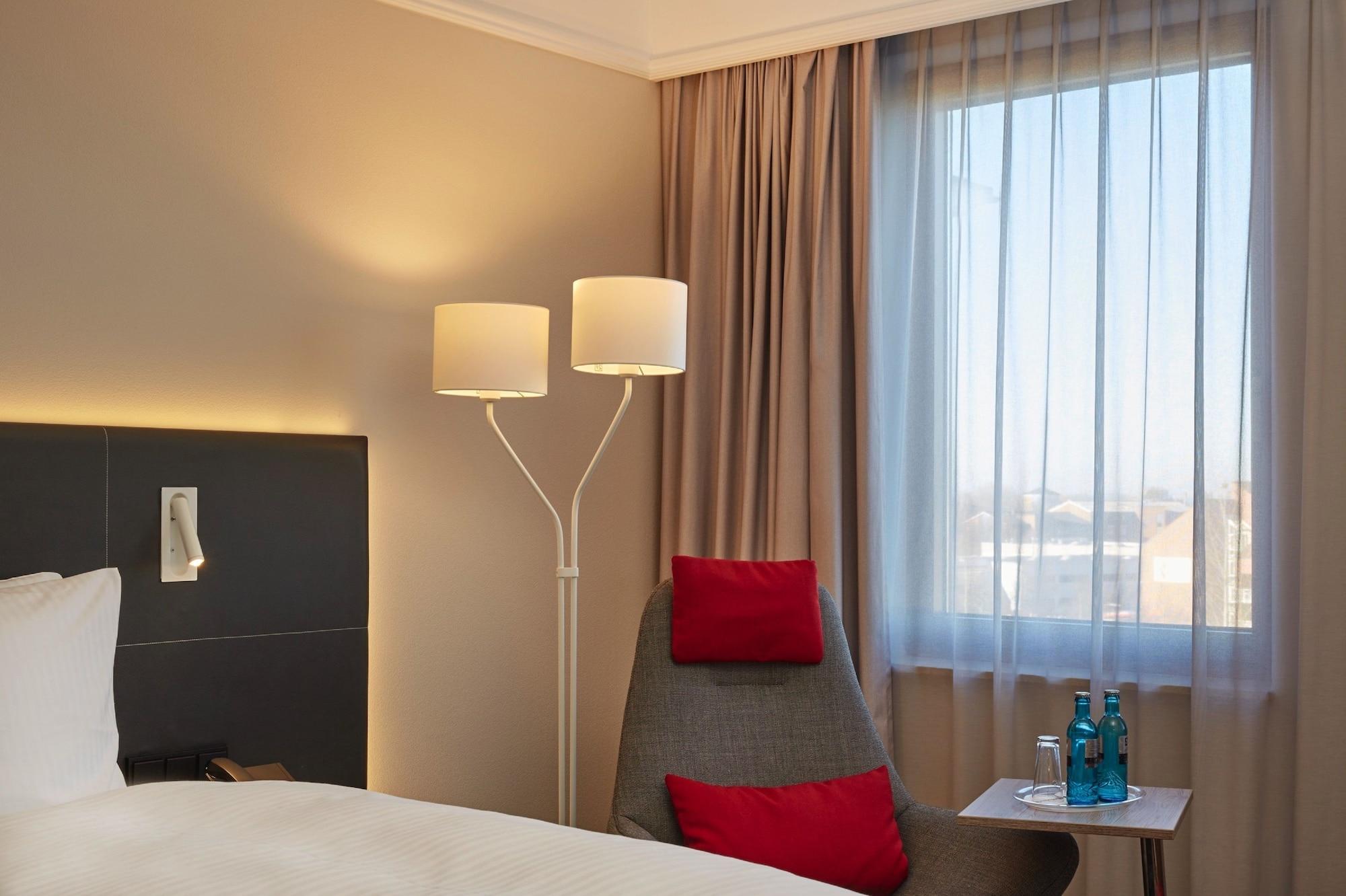 H4 Hotel Hannover Messe Laatzen Bagian luar foto