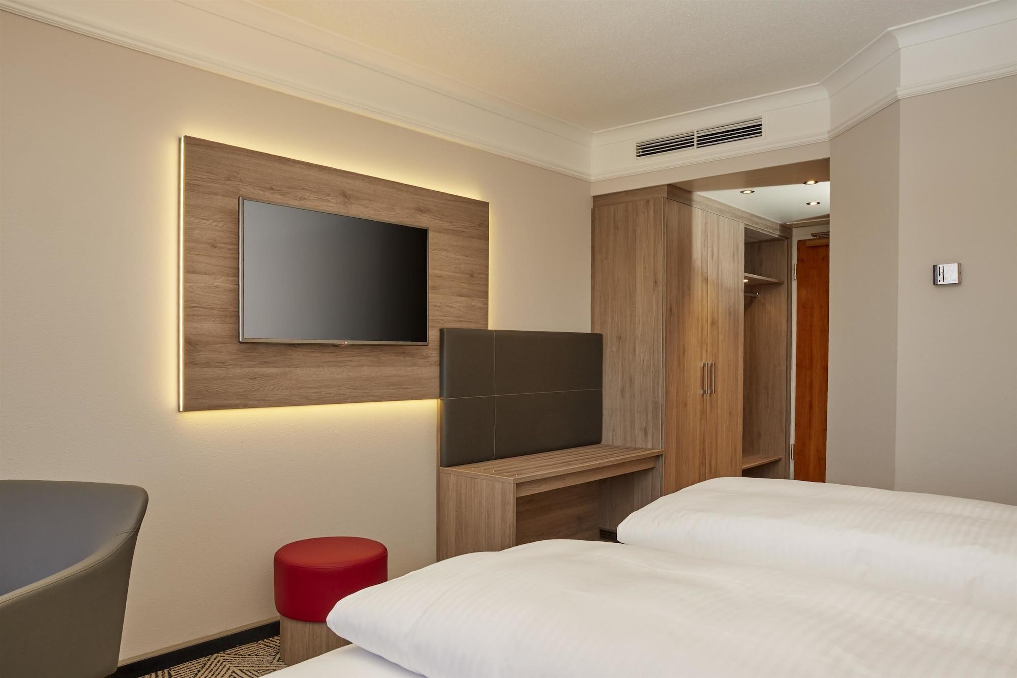 H4 Hotel Hannover Messe Laatzen Bagian luar foto