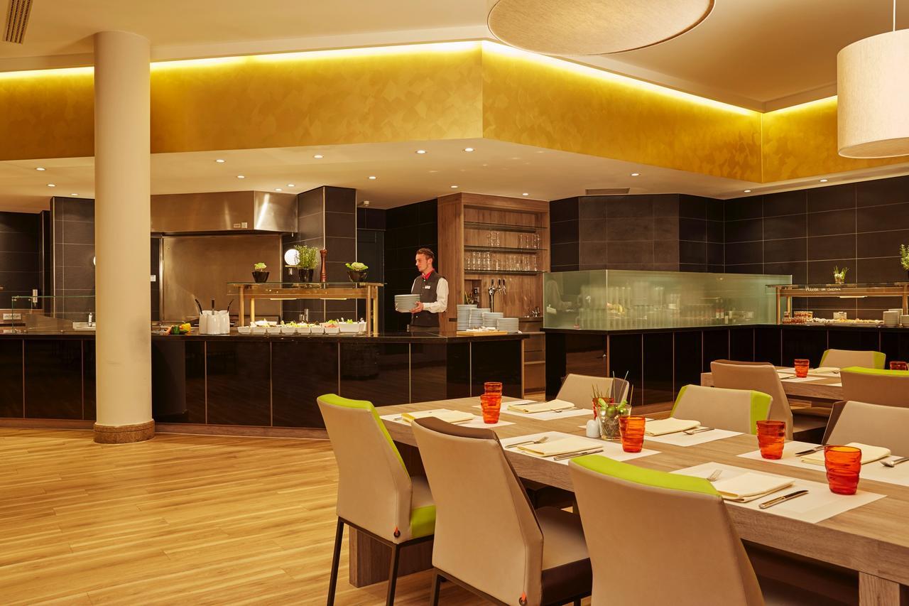 H4 Hotel Hannover Messe Laatzen Bagian luar foto