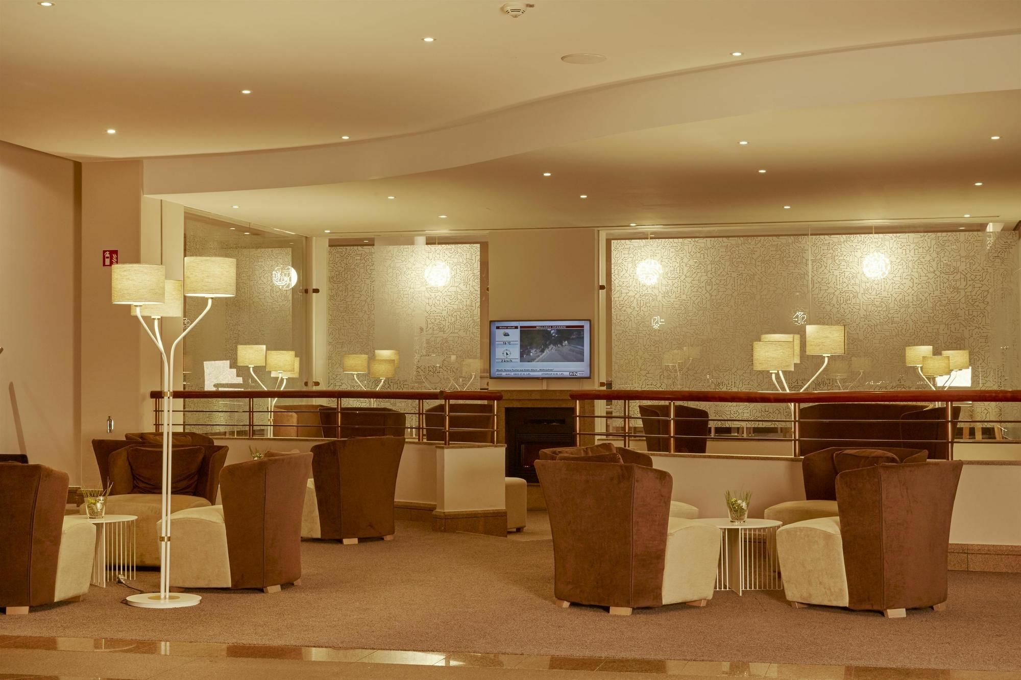 H4 Hotel Hannover Messe Laatzen Bagian luar foto